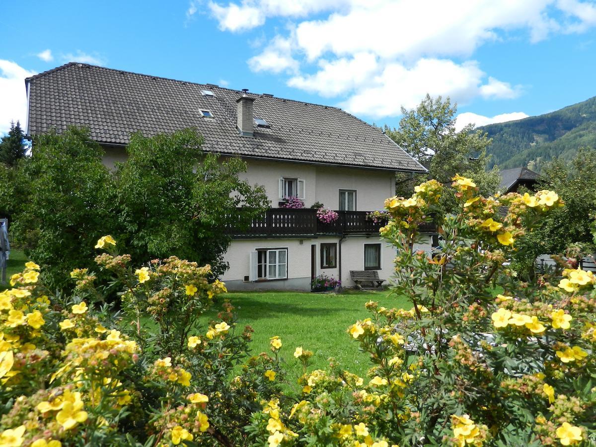 Gasthaus Chalet Mur Санкт Михаел им Лунгау Екстериор снимка