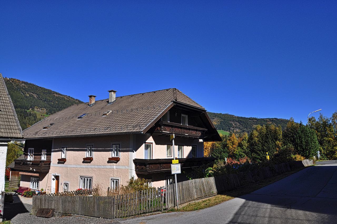 Gasthaus Chalet Mur Санкт Михаел им Лунгау Екстериор снимка
