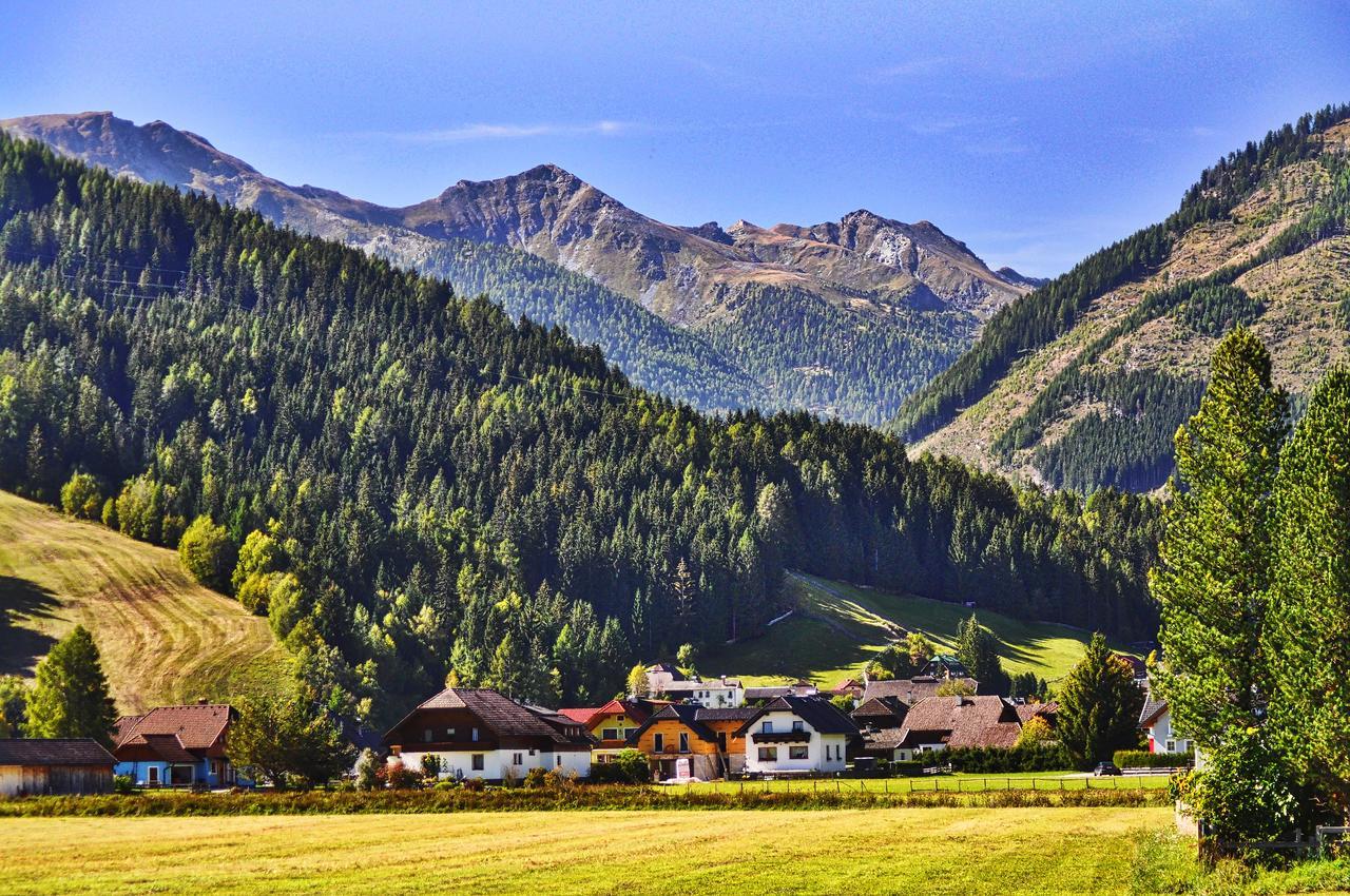 Gasthaus Chalet Mur Санкт Михаел им Лунгау Екстериор снимка